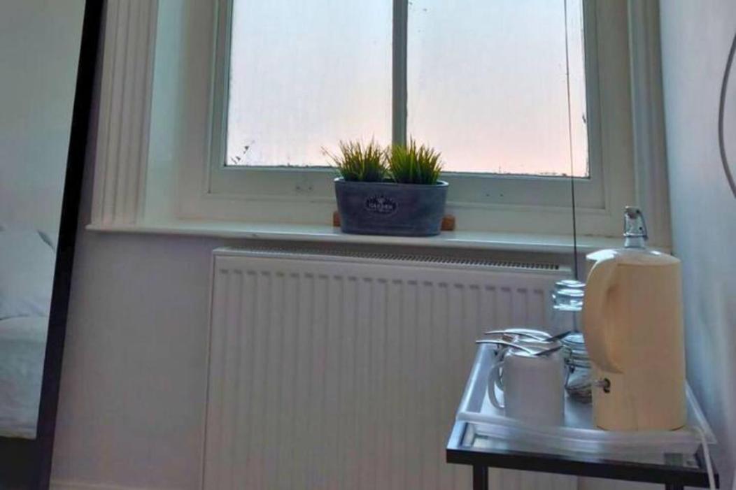 Stylish Double Room In City Centre - Shared Bathroom - Parking Preston  Dış mekan fotoğraf